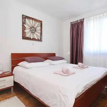 3 Bedroom Amazing In Podgradina * Podgradina (Posedarje)