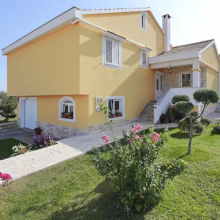 Holiday home 3 Bedroom Amazing In Podgradina Podgradina (Posedarje)